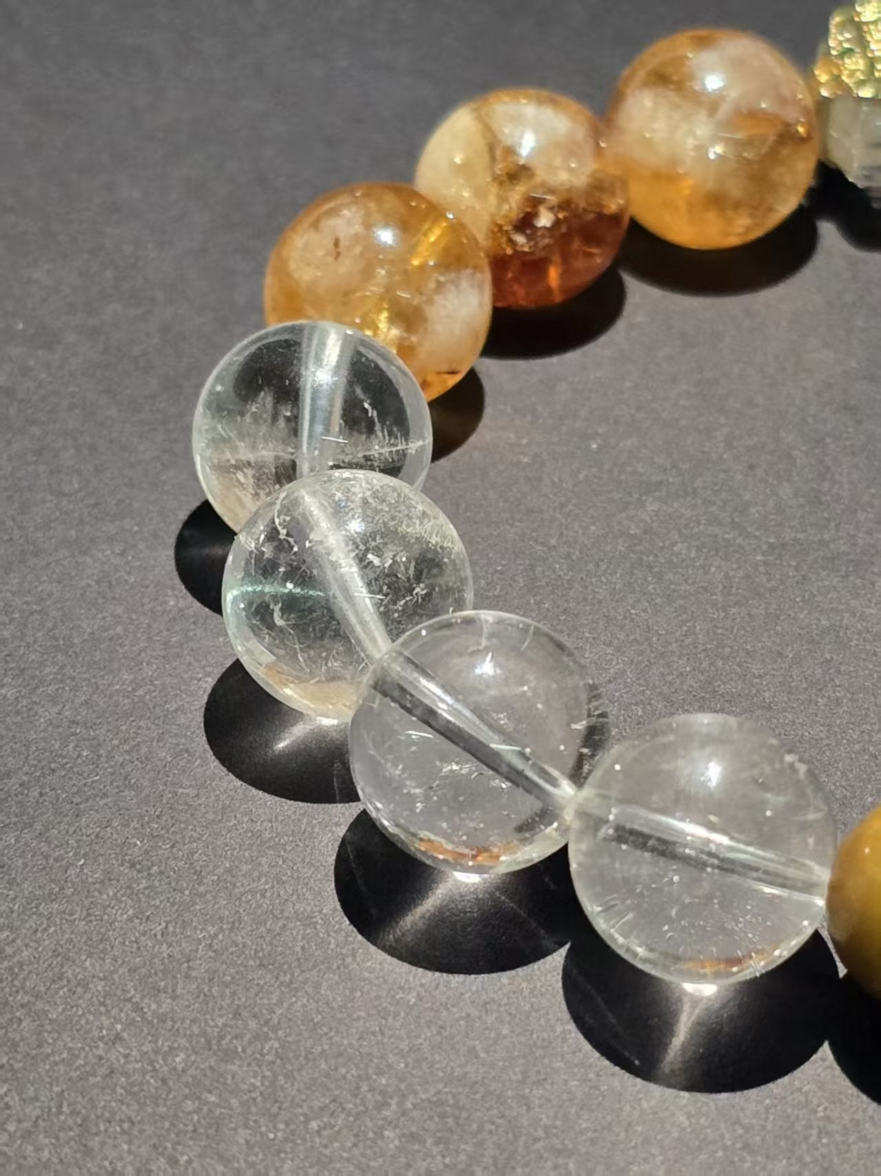 Gold-platinum stardust